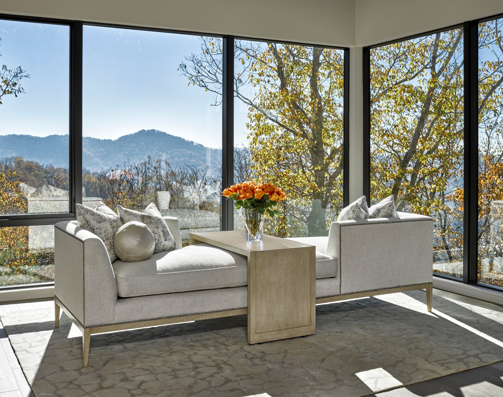 Libra Chaise