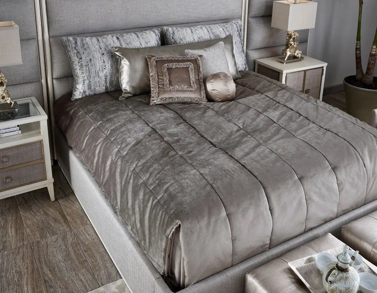 Cama contemporánea Palo Alto con paneles