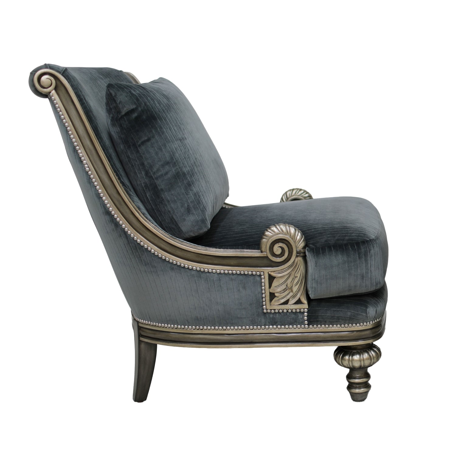Huntington Manor Lounge Chair