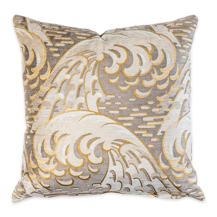 Kobe Wave Throw Pillow